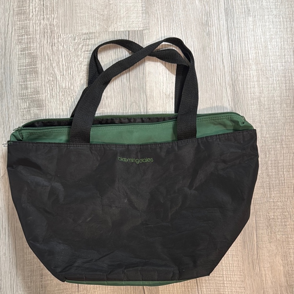 Bloomingdale's Black and Green Canvas Tote